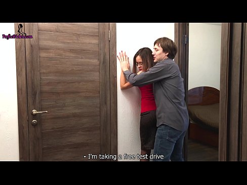 ❤️ Sexy eiendomsmegler rykker sensuelt hennes fitte og knuller mens hun selger leiligheten hennes - Krempai ☑ Porno hos oss ❤
